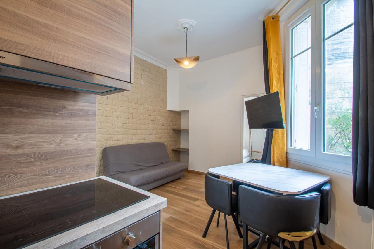 Appartement Metro Alexandre Dumas Paris Exterior foto